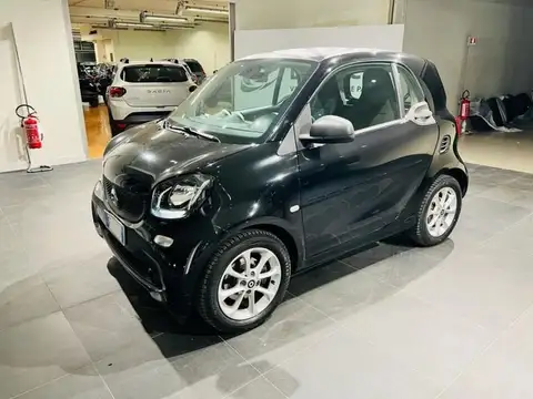 Usata SMART fortwo 70 1.0 Youngster Benzina