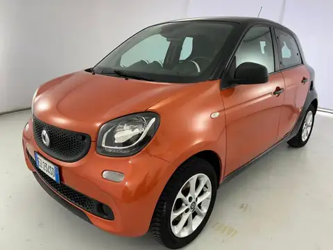 Usata SMART forfour 70 1.0 Twinamic Youngster Benzina