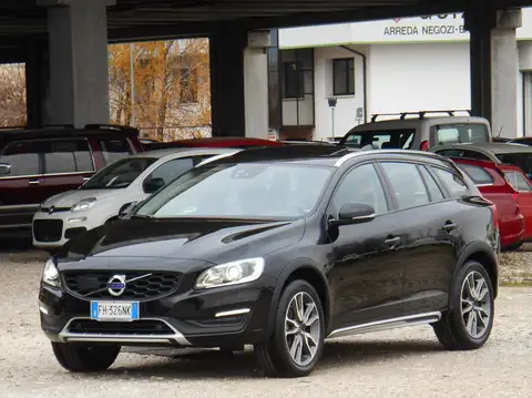 Usata VOLVO V60 Cross Country 2000 D4 190Cv Business Plus Geartronic (Fwd) Diesel