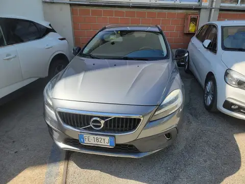 Usata VOLVO V40 Cross Country 2.0 D2 Momentum Geartronic Diesel