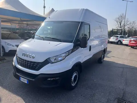 Usata IVECO Daily 35 S 12 L2 H2 Diesel