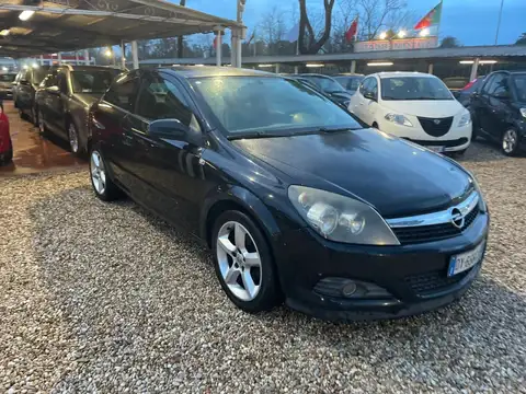 Usata OPEL Astra Coupe Gtc Edition 110Cv Diesel