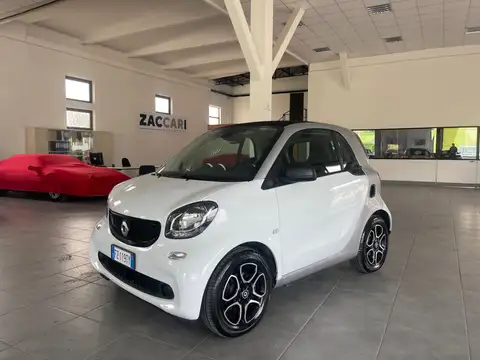 Usata SMART fortwo Eq Youngster 