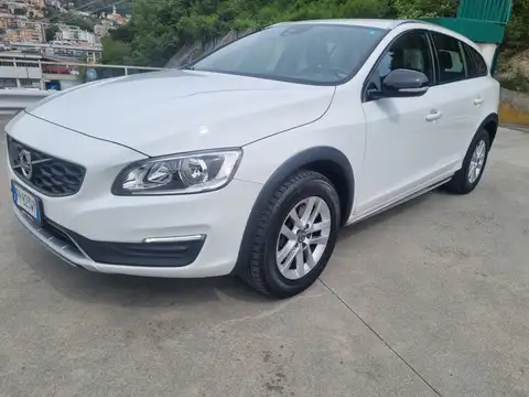 Usata VOLVO V60 Cross Country V60 Cross Country 2.0 D3 Geartronic Diesel